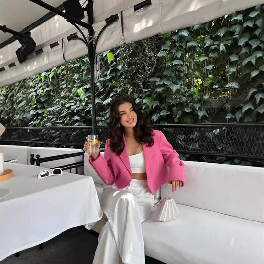 Damen cropped Blazerjacke mit schickem Schnitt und eleganten Knopfdetails Heidi-Mode