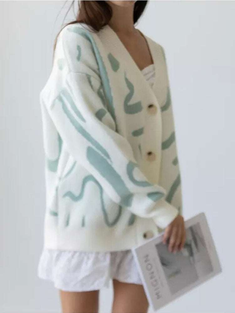 Damen modischer Strickcardigan mit verspieltem Muster und durchgehenden Knöpfen Heidi-Mode