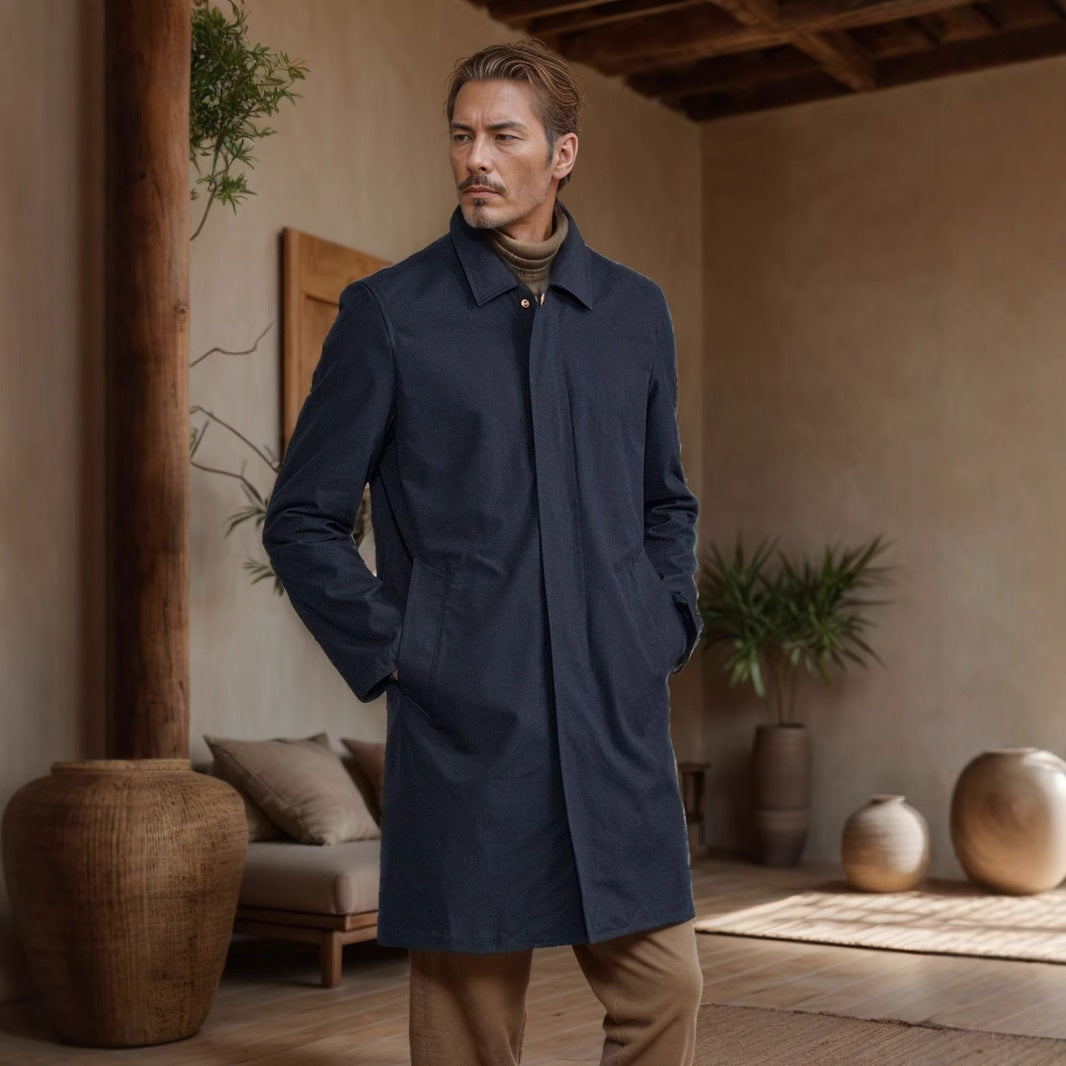 Herren eleganter Mantel mit praktischen Taschen und modernem Kragen Heidi-Mode
