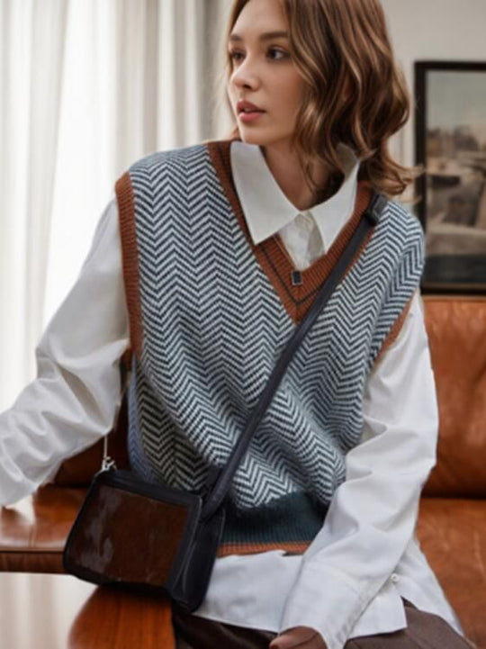 Damen Strickpullover mit V-Ausschnitt und modernem Zickzackmuster Heidi-Mode