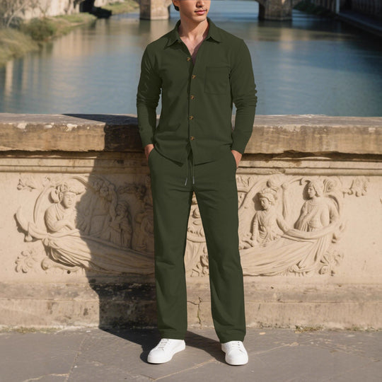 Herren eleganter Freizeitanzug mit strukturierter Oberfläche und praktischen Taschen Heidi-Mode