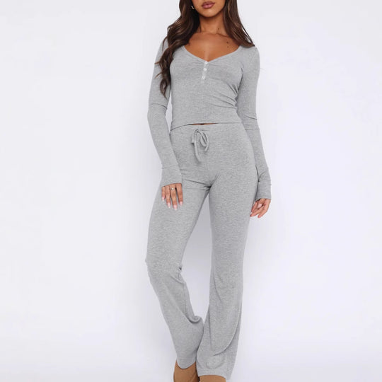 Damen Loungewear-Anzug aus weichem Rippstoff mit Knopfleiste und elastischem Bund Heidi-Mode