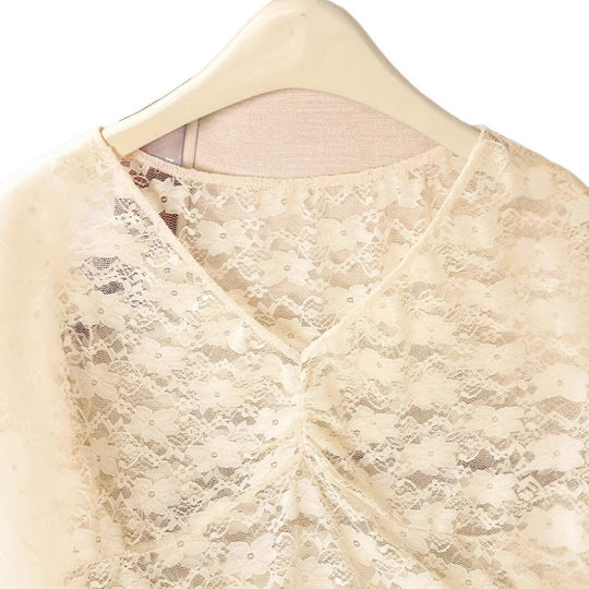 Damen Spitzenbluse mit raffinierten Details und elegantem Schnitt Heidi-Mode