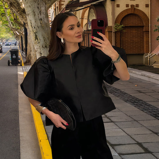 Damen Elegantes Midikleid mit strukturiertem Oberteil und voluminösen Ärmeln Heidi-Mode