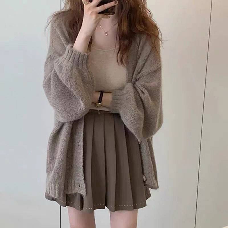 Damen Flauschiger Strickcardigan mit voluminösen Ärmeln und Knopfdetails Heidi-Mode
