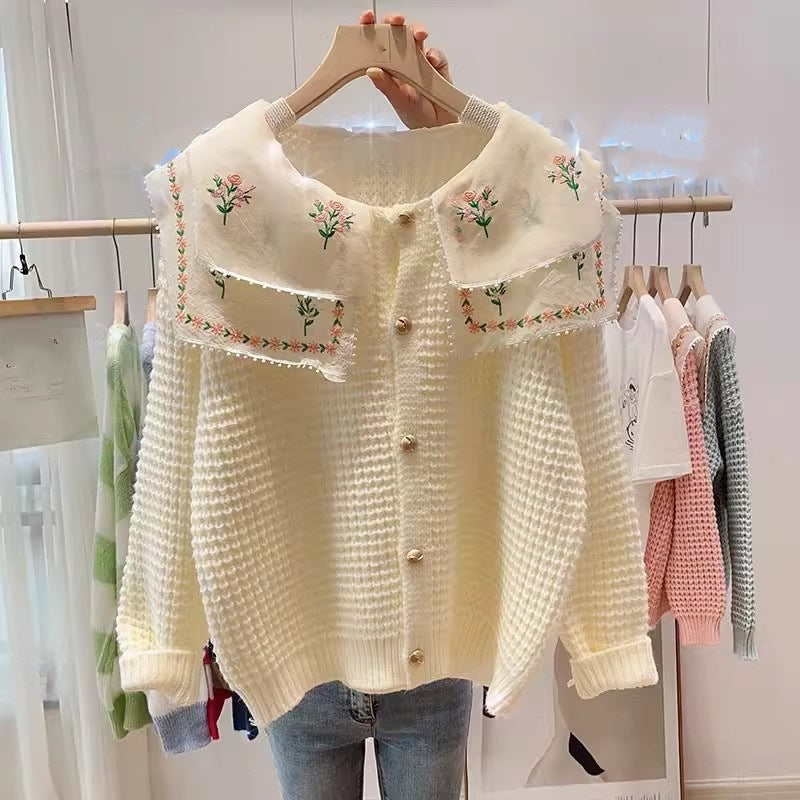 Damen gestickterCardigan mit weit geschnittenem Kragen Heidi-Mode
