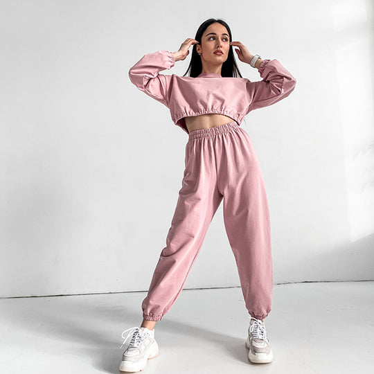 Damen lässiges Trainingsanzug-Set mit cropped Oberteil und weiten Hosen Heidi-Mode