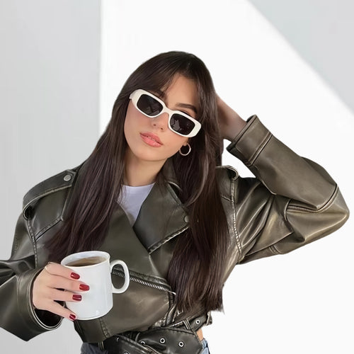 Damen Kunstleder Bikerjacke mit weitem Schnitt und umfangreichen Details Heidi-Mode