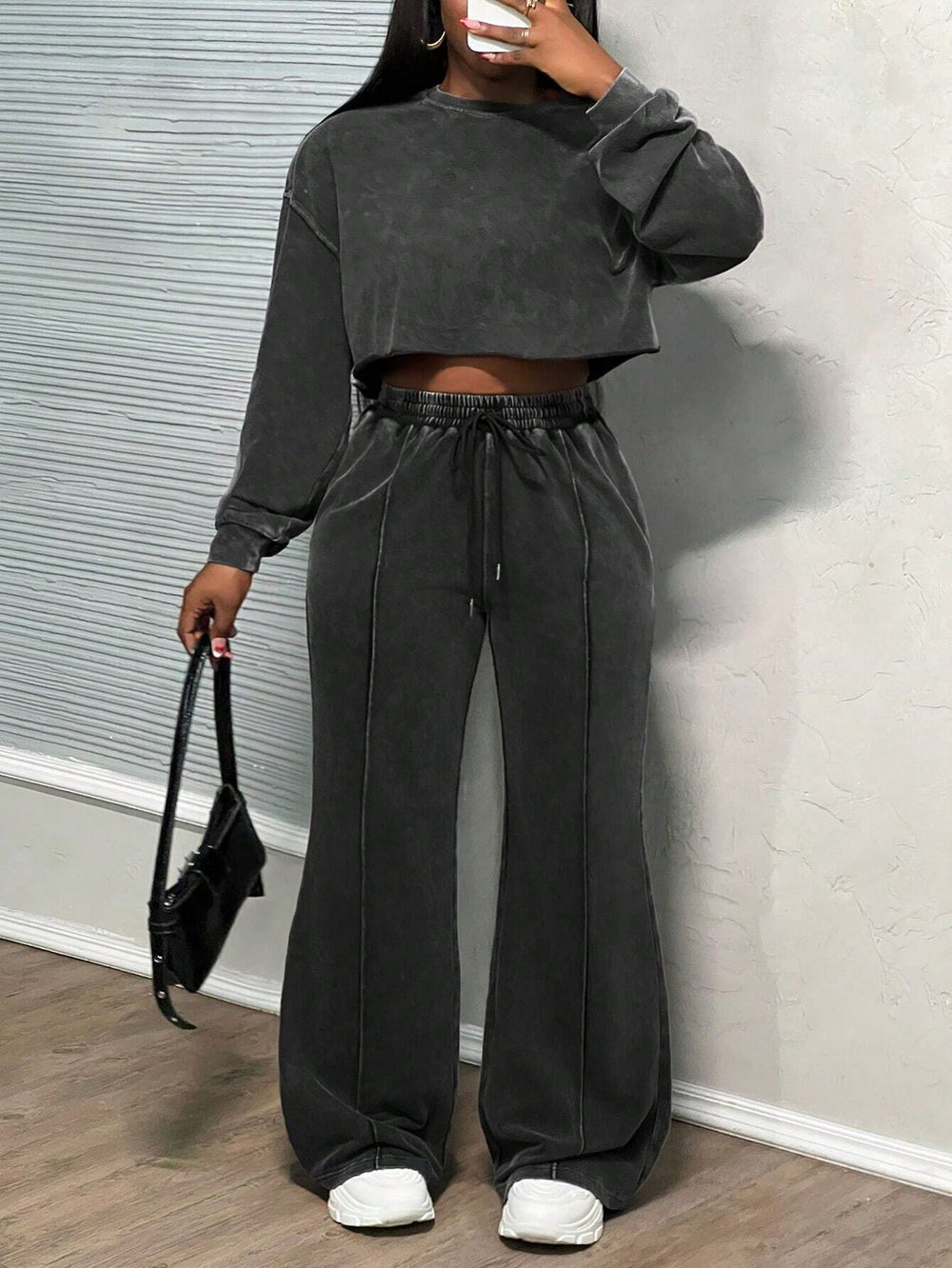 Damen lässiges cropped Lounge-Set mit weitem Hosen und praktischem Kordelzug Heidi-Mode