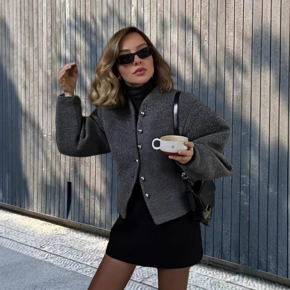 Damen Chice Überwurfjacke mit strukturiertem Design und eleganten Knöpfen Heidi-Mode