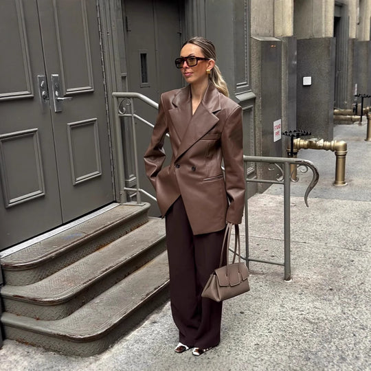 Damen stilvolle Kunstlederblazerjacke mit oversized Schnitt Heidi-Mode