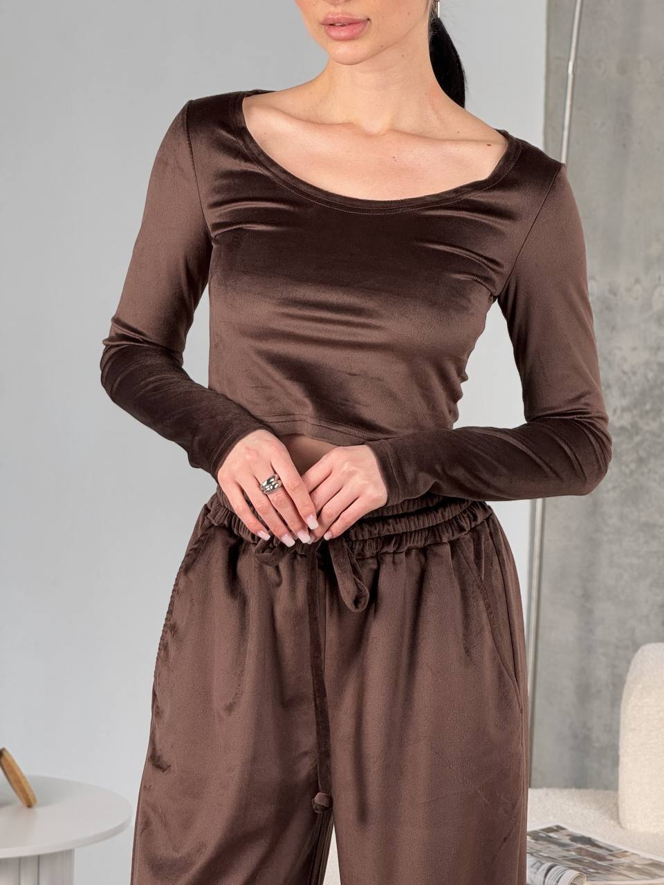 Damen modisches Crop-Top und bequeme Freizeithose Set Heidi-Mode