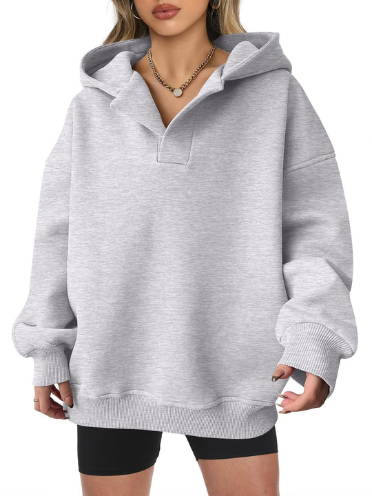 Damen Oversized Hoodie mit kurzem Kragen und praktischen Seitentaschen Heidi-Mode