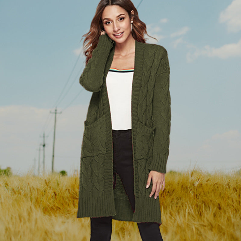 Damen Strickmantel mit großen Taschen und eleganten Zopfmustern Heidi-Mode