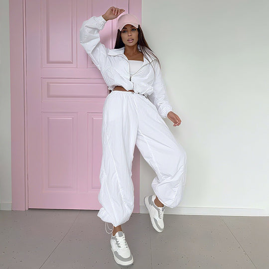 Damen Sportliche Oberbekleidungs-Kombination mit Windjacke und weiteren Beinkleid Heidi-Mode