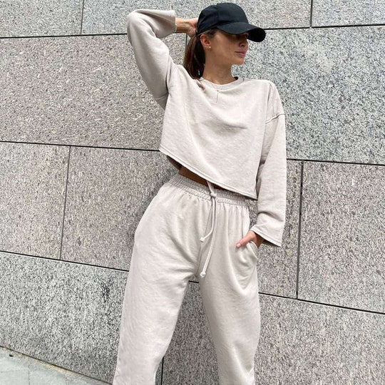 Damen Relaxed Fit Jogginganzug mit praktischer Taillenkordel und stylischen Bündchen Heidi-Mode