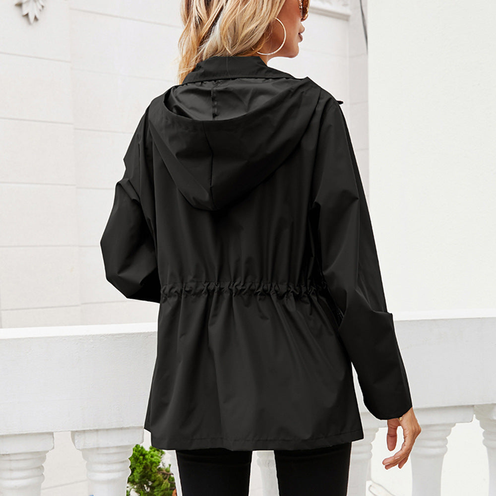 Damen leichte Regenjacke mit Kapuze und verstellbarem Bund Heidi-Mode