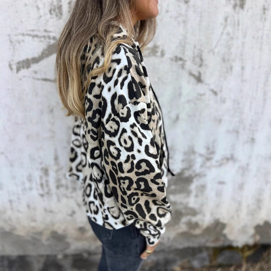 Damen Kapuzenpullover mit lässigem Leopardenmuster und praktischen Seitentaschen Heidi-Mode