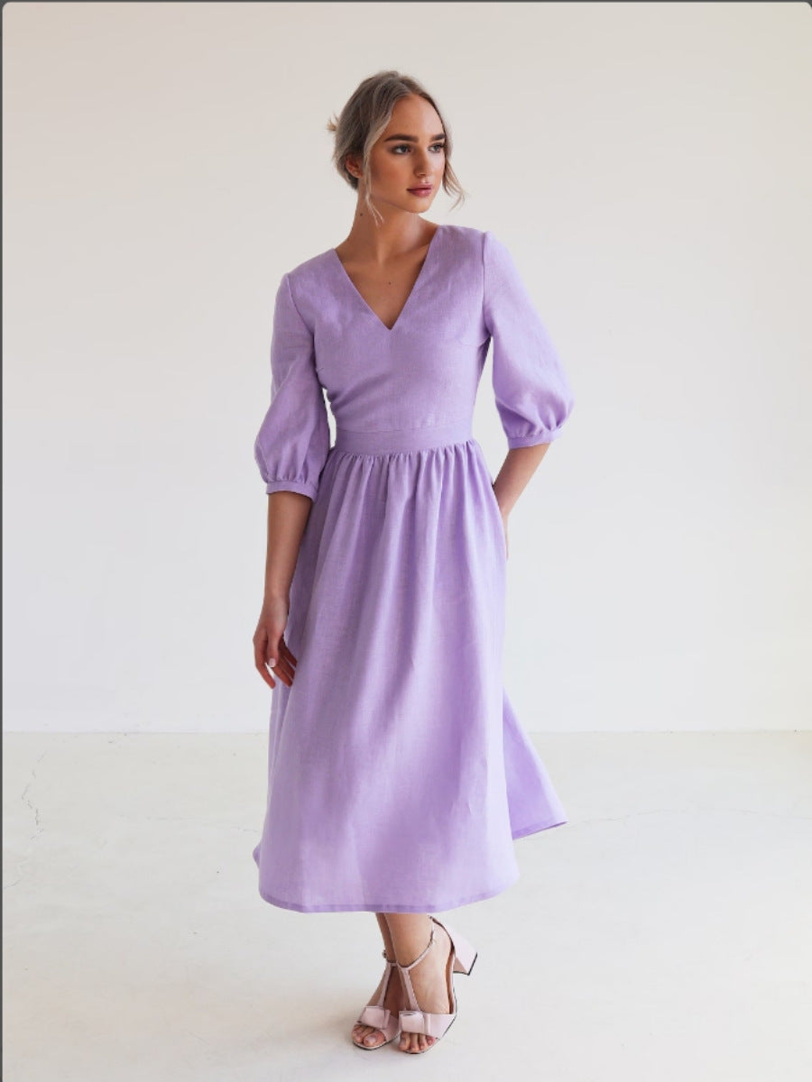 Damen Leinenkleid mit elegantem V-Ausschnitt und lockerem Schnitt Heidi-Mode