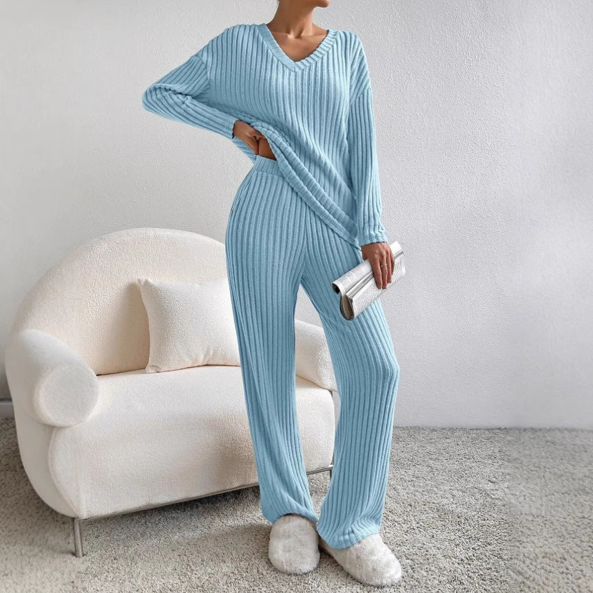 Damen lässiger Strickanzug mit V-Ausschnitt und praktischen Taschen Heidi-Mode