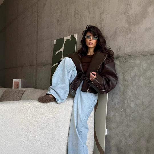 Damen elegante Kunstlederjacke mit Gürtel und übergroßen Ärmeln Heidi-Mode