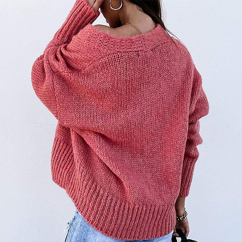 Damen Kuscheliger Cardigan mit tiefem V-Ausschnitt und dekorativen Knöpfen Heidi-Mode