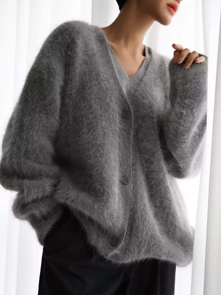 Damen gemütlicher Strickcardigan mit weichem Flauschmaterial und modischem Knopfdetail Heidi-Mode
