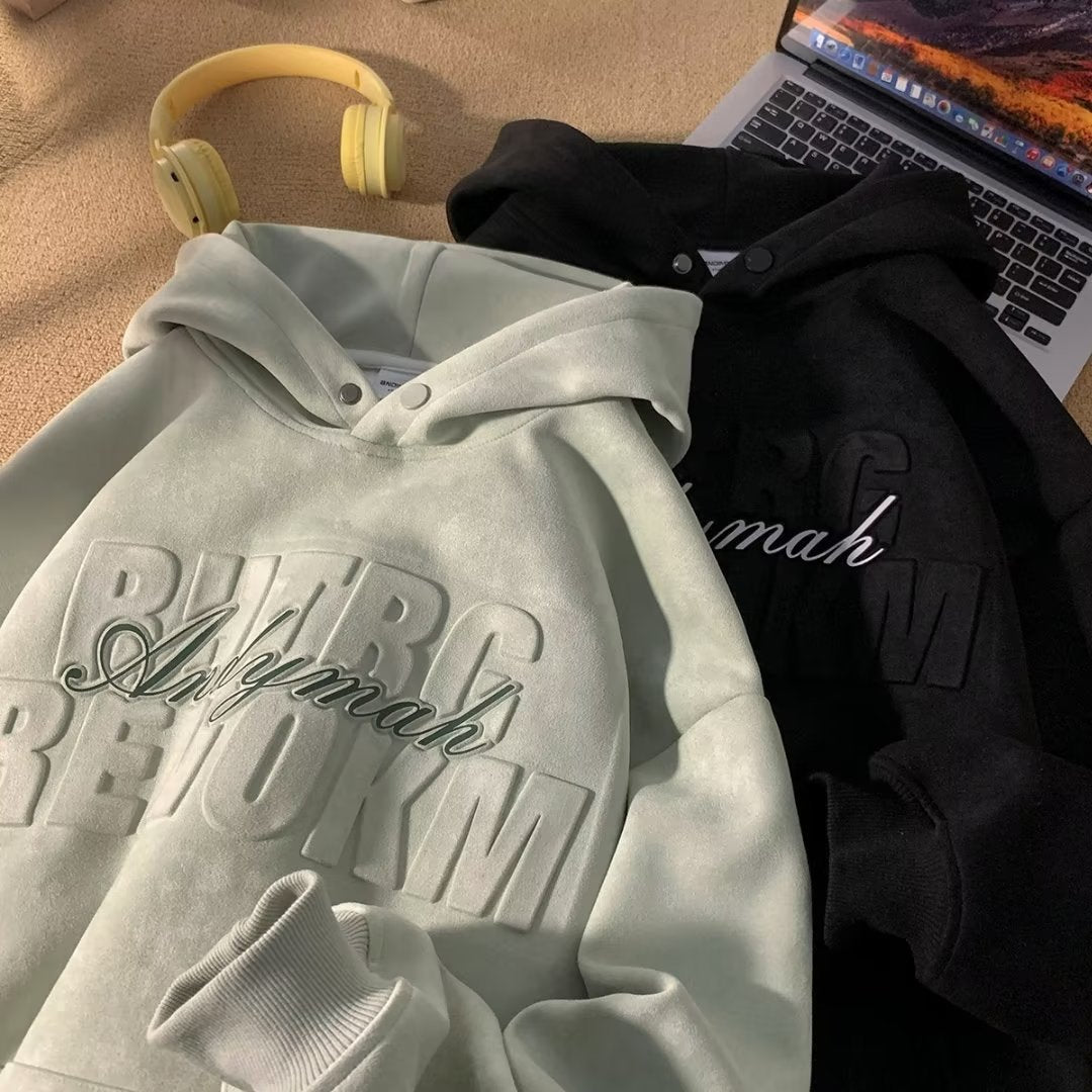 Herren modischer Hoodie mit zeitgenössischem Grafikdesign und praktischen Details Heidi-Mode