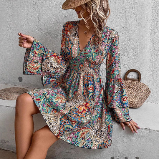 Damen V-Ausschnitt Kleid mit weiten Ärmeln und Paisleymuster Heidi-Mode