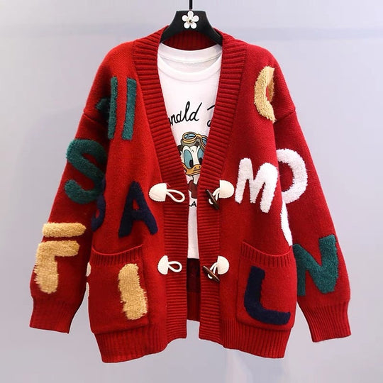 Damen Grobstrick-Cardigan mit kreativen Applikationen und großen Taschen Heidi-Mode