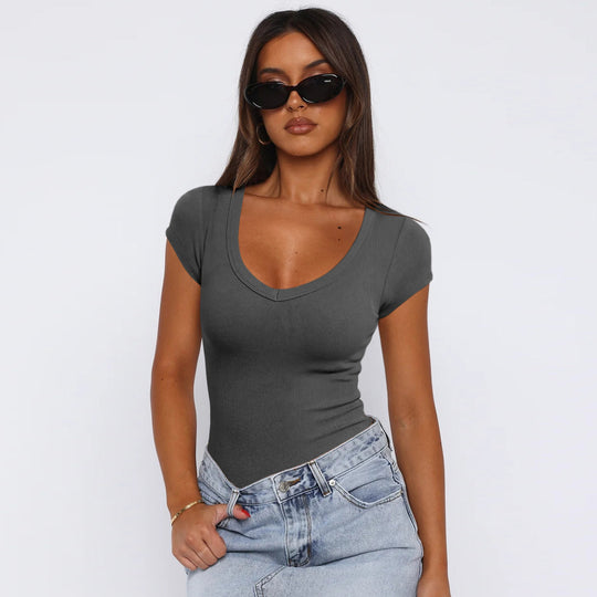 Damen Body mit tiefem V-Ausschnitt und figurbetonter Passform Heidi-Mode