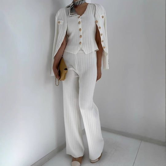 Damen elegantes gestricktes Ensemble mit Knopfdetaillierung Heidi-Mode
