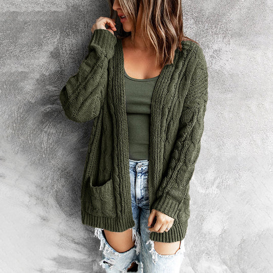 Damen Strickjacke mit modernem Zopfmuster und praktischen Taschen Heidi-Mode