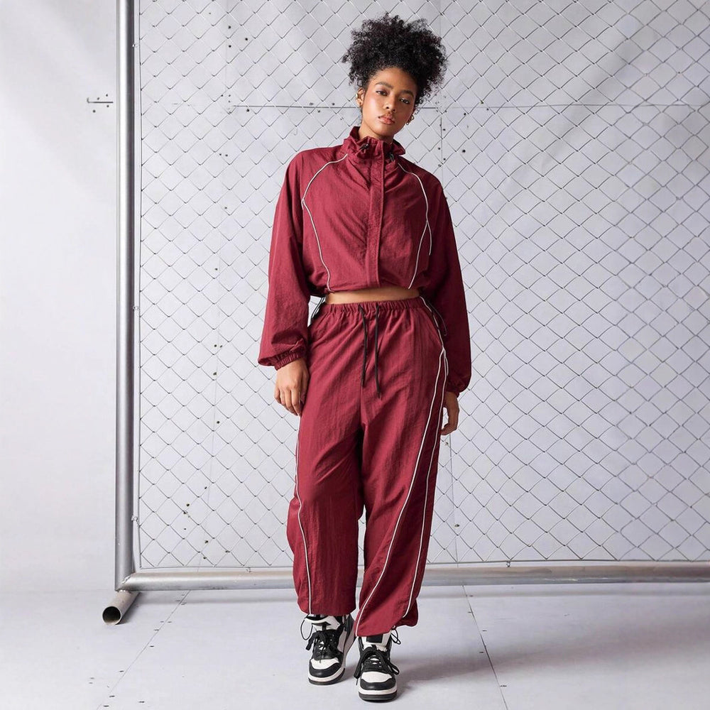 Damen Sportliche Jacke mit hohem Kragen und elastischen Details Heidi-Mode
