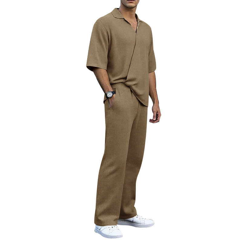 Herren elegantes Freizeit-Outfit aus weichem Strickmaterial mit lässigem Schnitt Heidi-Mode