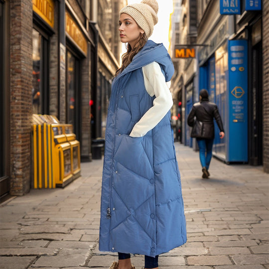 Damen gesteppte lange Weste mit isolierender Kapuze und praktischen Taschen Heidi-Mode