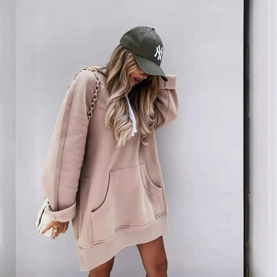 Damen lässiges Kapuzenkleid mit praktischen Eingrifftaschen und seitlichen Schlitzen Heidi-Mode