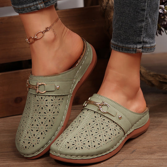 Damen gemütliche Hausschuhe mit filigranem Lochmuster Heidi-Mode