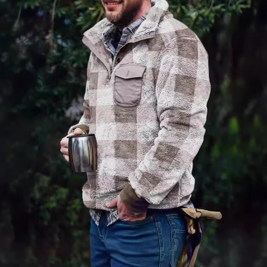 Herren Fleece-Pullover mit Karomuster und hohem Kragen Heidi-Mode