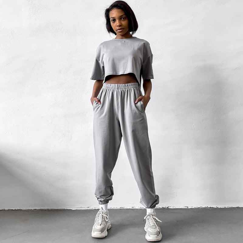 Damen sportliches Lounge-Set mit cropped Oberteil und bequemen Jogginghose Heidi-Mode