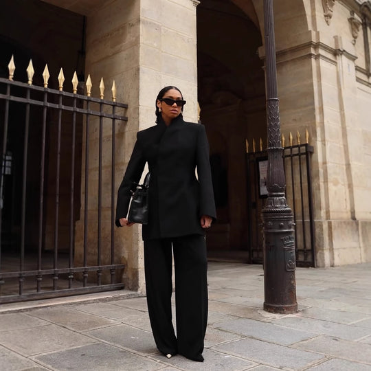 Damen elegante Blazerjacke mit Taschen und modernem Schnitt Heidi-Mode