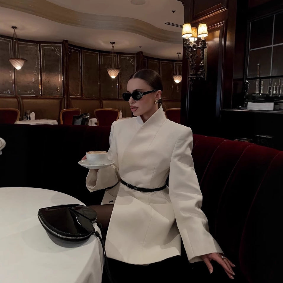 Damen elegante Blazerjacke mit Taschen und modernem Schnitt Heidi-Mode