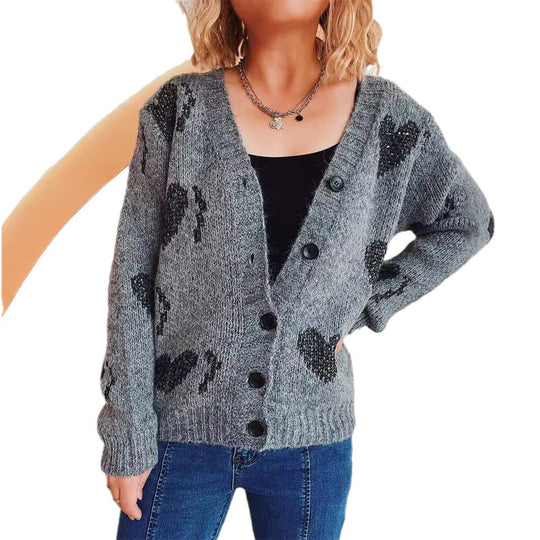 Damen gestrickte Cardigan mit Herzmuster und Knopfdetails Heidi-Mode