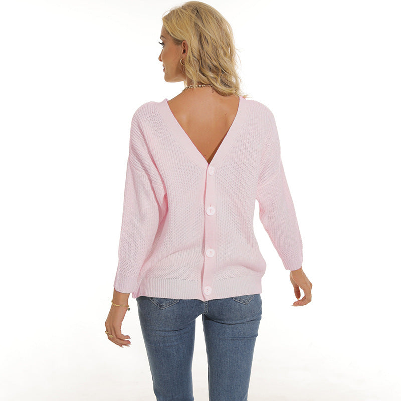 Damen Strickjacke mit tiefem V-Ausschnitt und dekorativer Knopfleiste Heidi-Mode