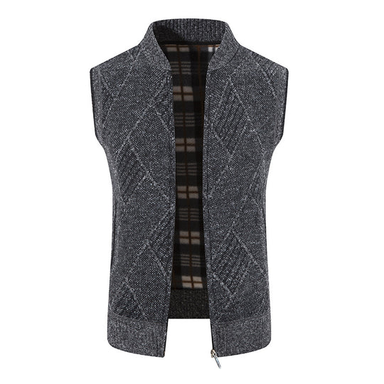 Herren Strickjacke ohne Ärmel mit modernem Zopfmuster Heidi-Mode