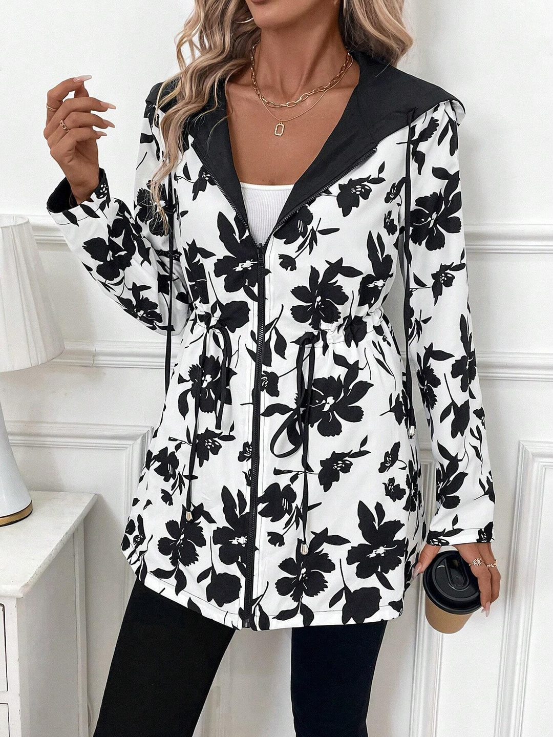 Damen Leichtgewichtige Kapuzenjacke mit tierischem Muster Heidi-Mode