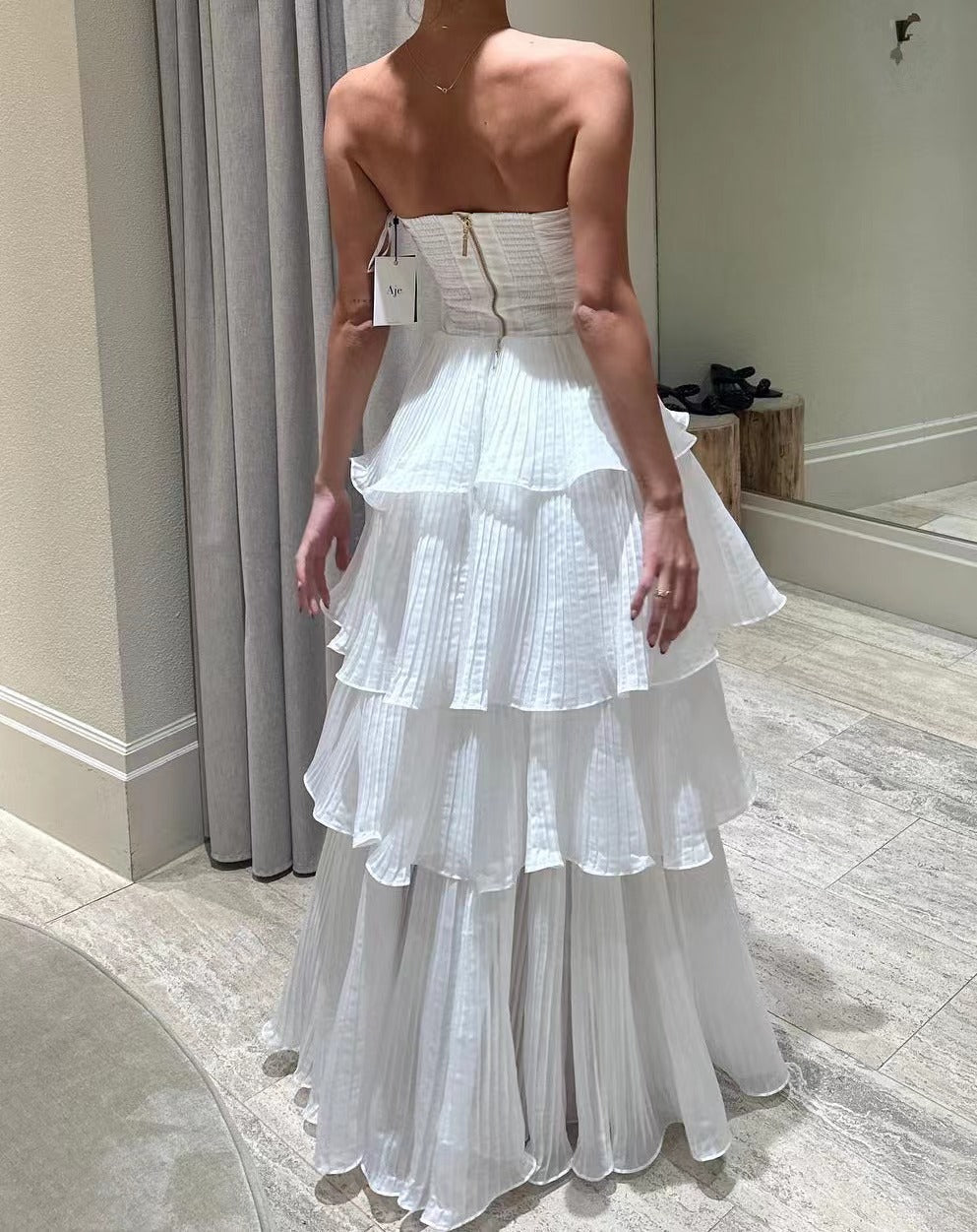 Damen Maxikleid mit voluminösen Rüschendetails und elegantem Rock Heidi-Mode