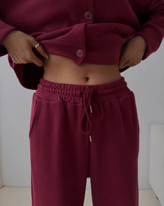 Damen lässiger Sweat-Pullover mit Knopfleiste und bequemen Jogginghose Heidi-Mode