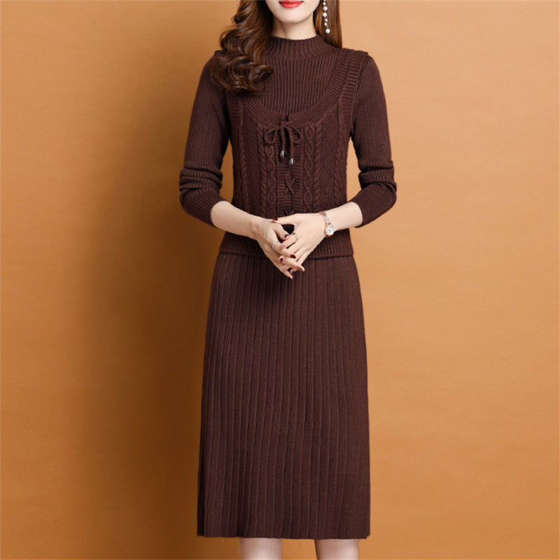 Damen elegantes Strickkleid mit hochgeschlossenem Kragen und dekorativem Zopfdesign Heidi-Mode