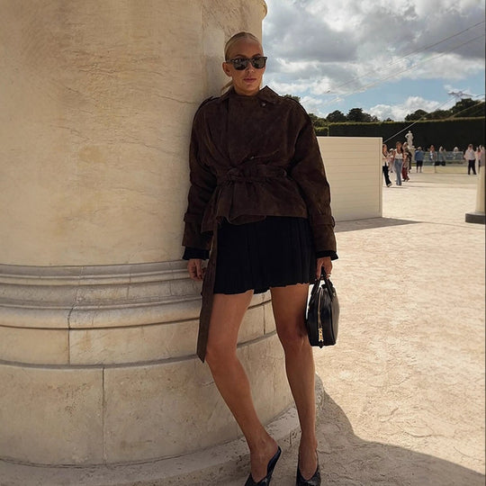 Damen modische Wildlederjacke mit Taillengürtel und voluminösen Ärmeln Heidi-Mode